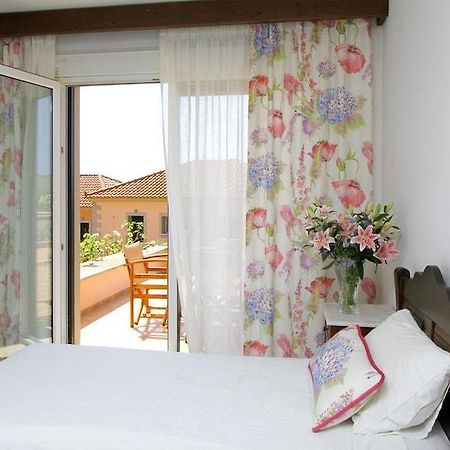 Amygdalies Apartments Myrina Luaran gambar