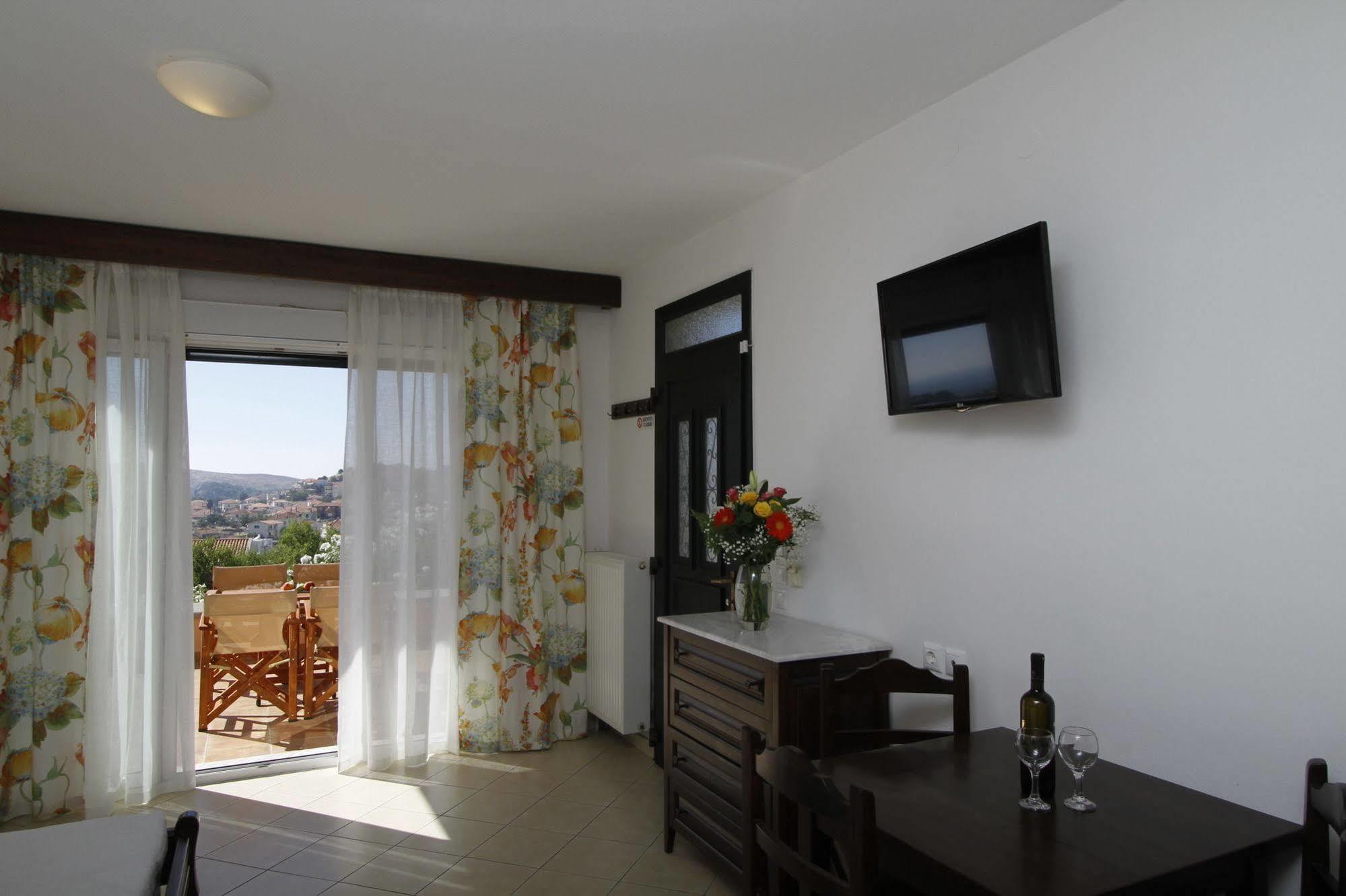 Amygdalies Apartments Myrina Luaran gambar