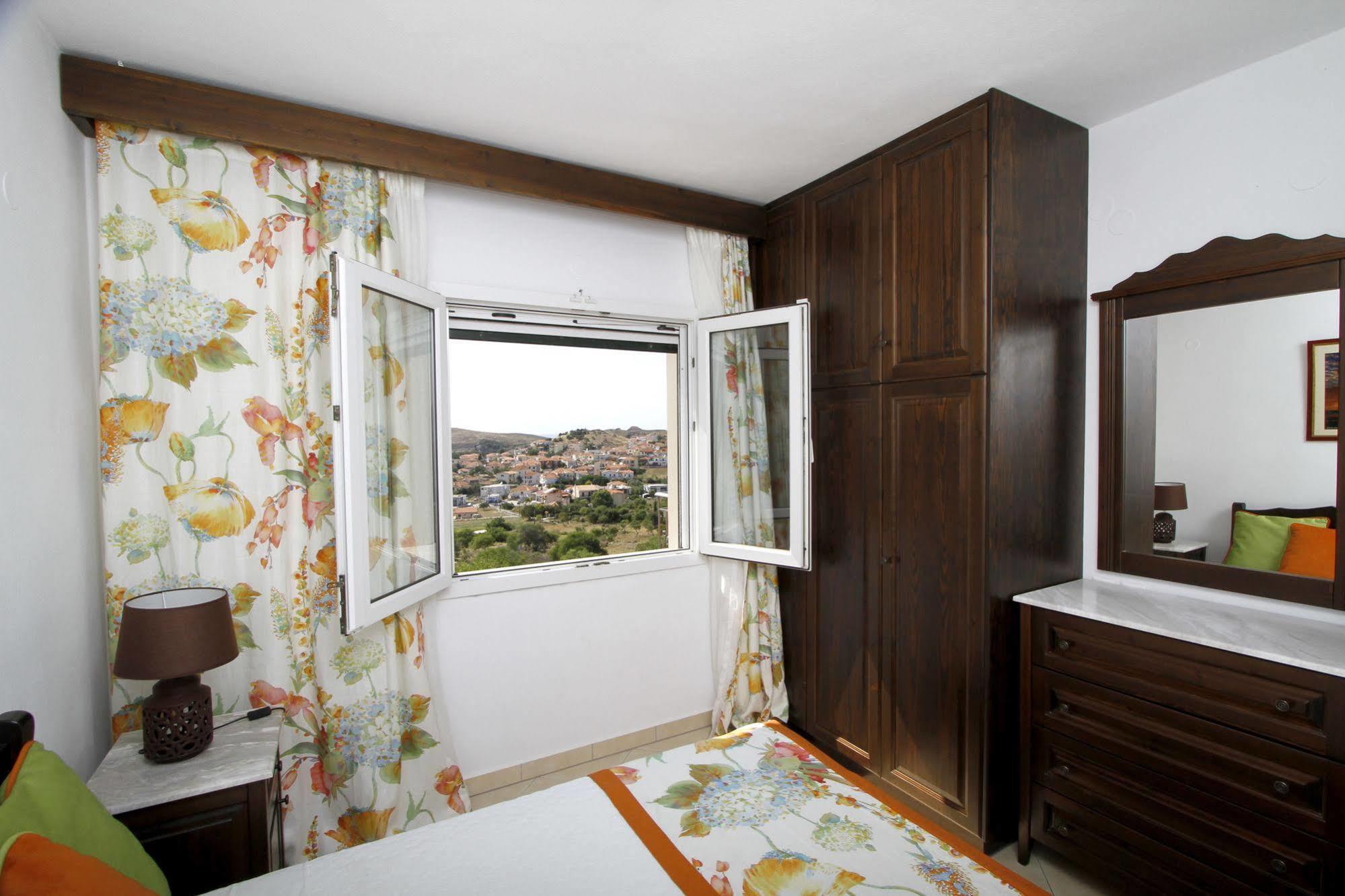 Amygdalies Apartments Myrina Luaran gambar